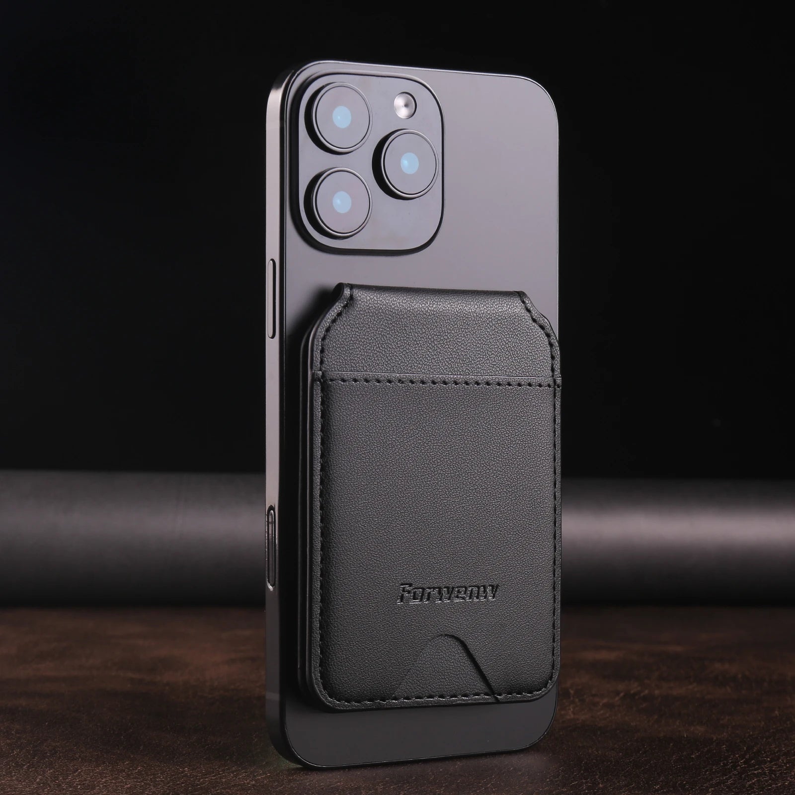 MagSafe Leather Card Holder with RFID Protection | ZAIYNE