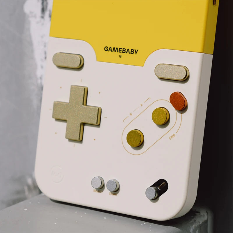 Retro Game Phone Case – Shockproof, Playable Mini Console, iPhone 16–17