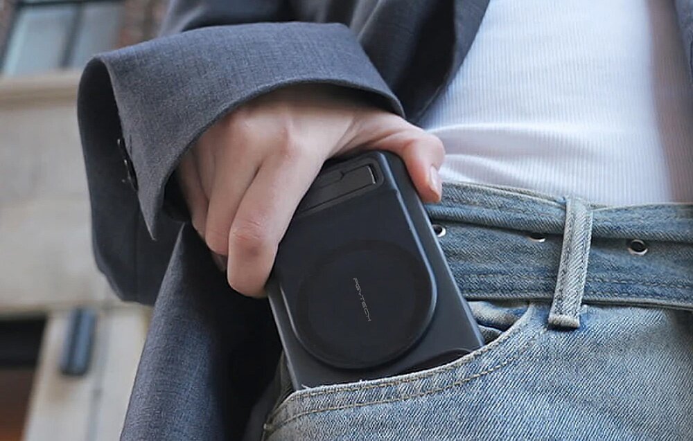PGYTECH MagCam 2 Phone Grip | Magnetic Camera Handle